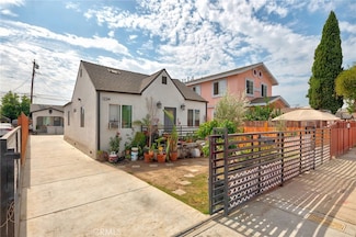 1234 E 76th St, Los Angeles, CA 90001