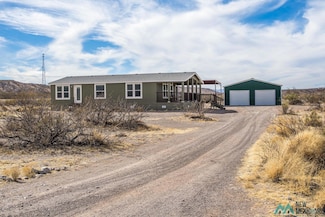 10 Seco Ct, Caballo, NM 87931