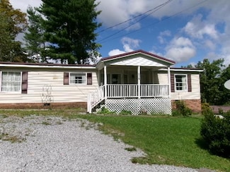 629 Freedom Rd, Rock, WV 24747