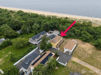 29 Ocean Blvd, Keansburg, NJ 07734