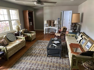 1825 S Prairie Ln, Springfield, MO 65804