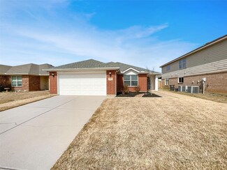 2145 Biggs St, Fort Worth, TX 76177