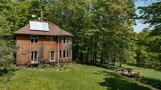 21 Rowe Rd, Heath, MA 01346