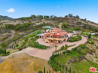 10825 Pacific View Dr, Malibu, CA 90265