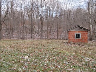 5741 Possum Trot Rd, Unionville, IN 47468