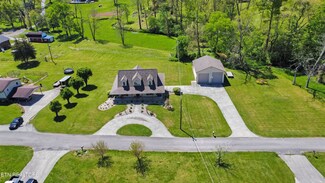 154 E Meadowbrook Ln, La Follette, TN 37766
