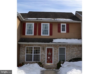 24 Village Dr, Schwenksville, PA 19473