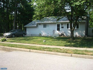 621 Otter Branch Dr, Magnolia, NJ 08049