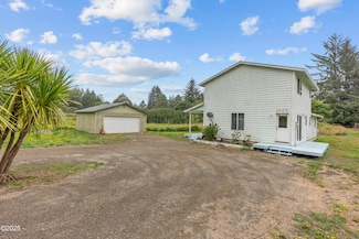 2166 E Alsea Hwy, Waldport, OR 97394