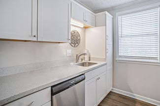 1301 Neelys Bend Rd Unit 14, Madison, TN 37115