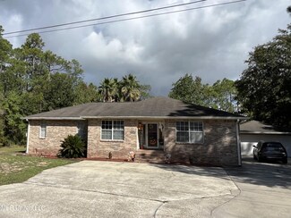 143 Sycamore Dr, Pass Christian, MS 39571