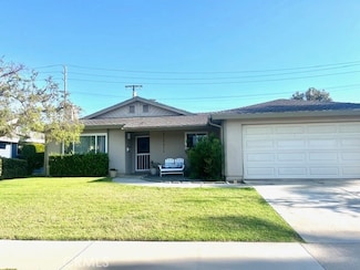 9172 Aloha Dr, Huntington Beach, CA 92646