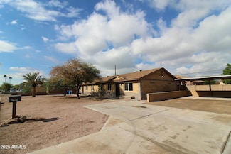 2704 E Southgate Ave, Phoenix, AZ 85040