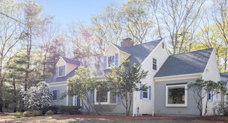 1118 Bumps River Rd, Centerville, MA 02632