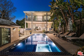 1724 N Sierra Bonita Ave, Los Angeles, CA 90046