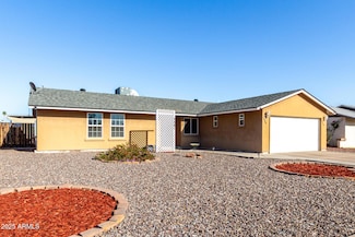 2581 E Commonwealth Cir, Chandler, AZ 85225