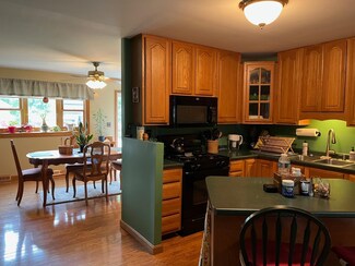 35 Terry St, Nashua, NH 03064