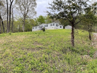 2370 Chestnut Hill Rd, Dandridge, TN 37725