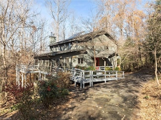 606 Thornwood Rd, Jamestown, NC 27282