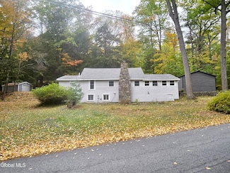 299 Scofield Rd, Lake Luzerne, NY 12846