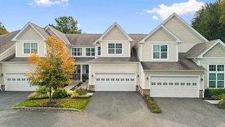 27 Winding Trail Unit 27, Middlebury, CT 06762