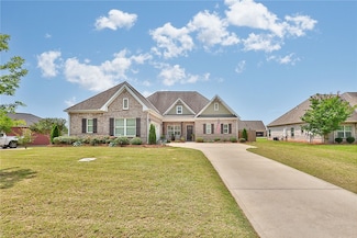 914 E Towne Lake Cir, Opelika, AL 36804