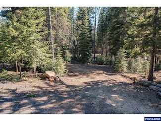 26 Aspens Highland Ct, Crescent Lake, OR 97733