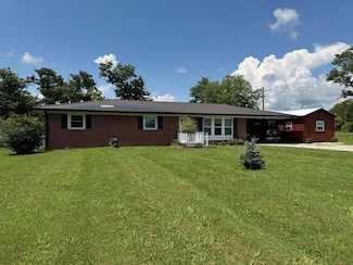 8298 Southfork Rd, Baxter, TN 38544