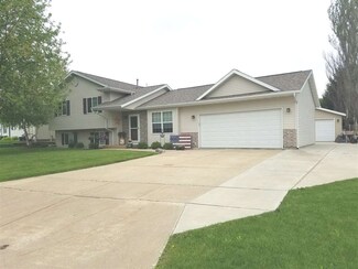 2826 Spaulding Ave, Janesville, WI 53546
