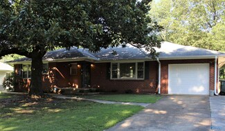 802 Stanhope Dr NE, Huntsville, AL 35801
