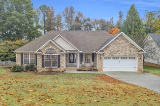 854 Thackston Dr, Spartanburg, SC 29307