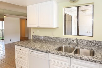 5301 E Waverly Dr Unit 146, Palm Springs, CA 92264