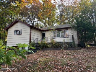 316 Hillside Dr, Neptune, NJ 07753