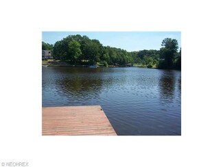 1106 Evening Star Dr, Roaming Shores, OH 44085