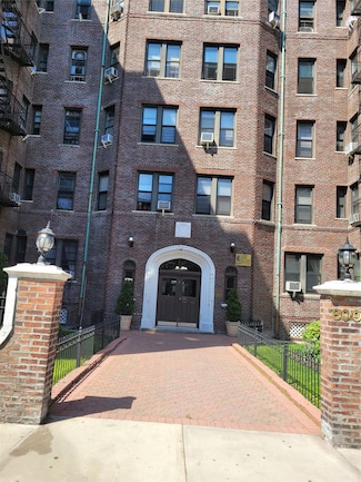 80-09 35th Ave Unit D3, Jackson Heights, NY 11372