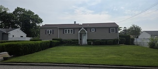 2805 Kane Ave, Medford, NY 11763