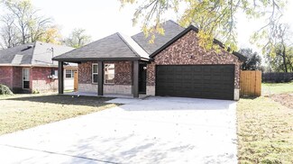 4930 Chapman St, Fort Worth, TX 76105
