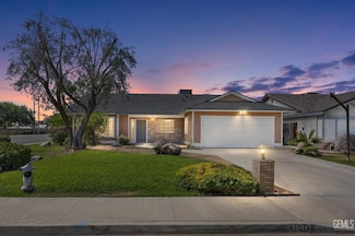 4101 Cyclone Dr, Bakersfield, CA 93313