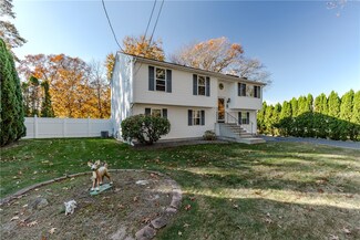 5 Kingston St, Johnston, RI 02919