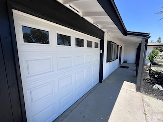 813 New Stine Rd, Bakersfield, CA 93309