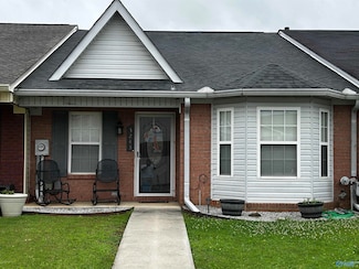 3243 Fieldstone Dr SW, Decatur, AL 35603