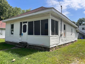 607 N Allyn St, Carbondale, IL 62901