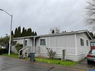 2052 Kennedy Cir NE, Keizer, OR 97303