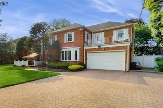 202 Broadway, Lawrence, NY 11559