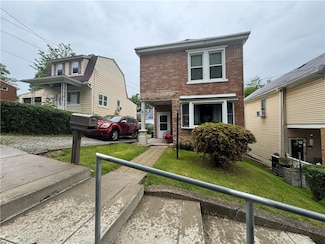 1210 Round Top St, Pittsburgh, PA 15205