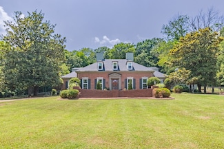 750 Lakehill Cir, Lewisburg, TN 37091