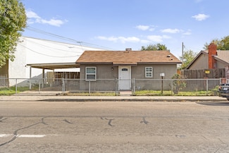 1106 N West St, Visalia, CA 93291