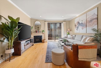 801 S Plymouth Blvd Unit 204, Los Angeles, CA 90005