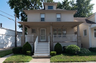 113 Bondie St, Wyandotte, MI 48192