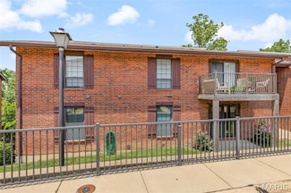 5543 Baronridge Dr Unit 3, Saint Louis, MO 63129
